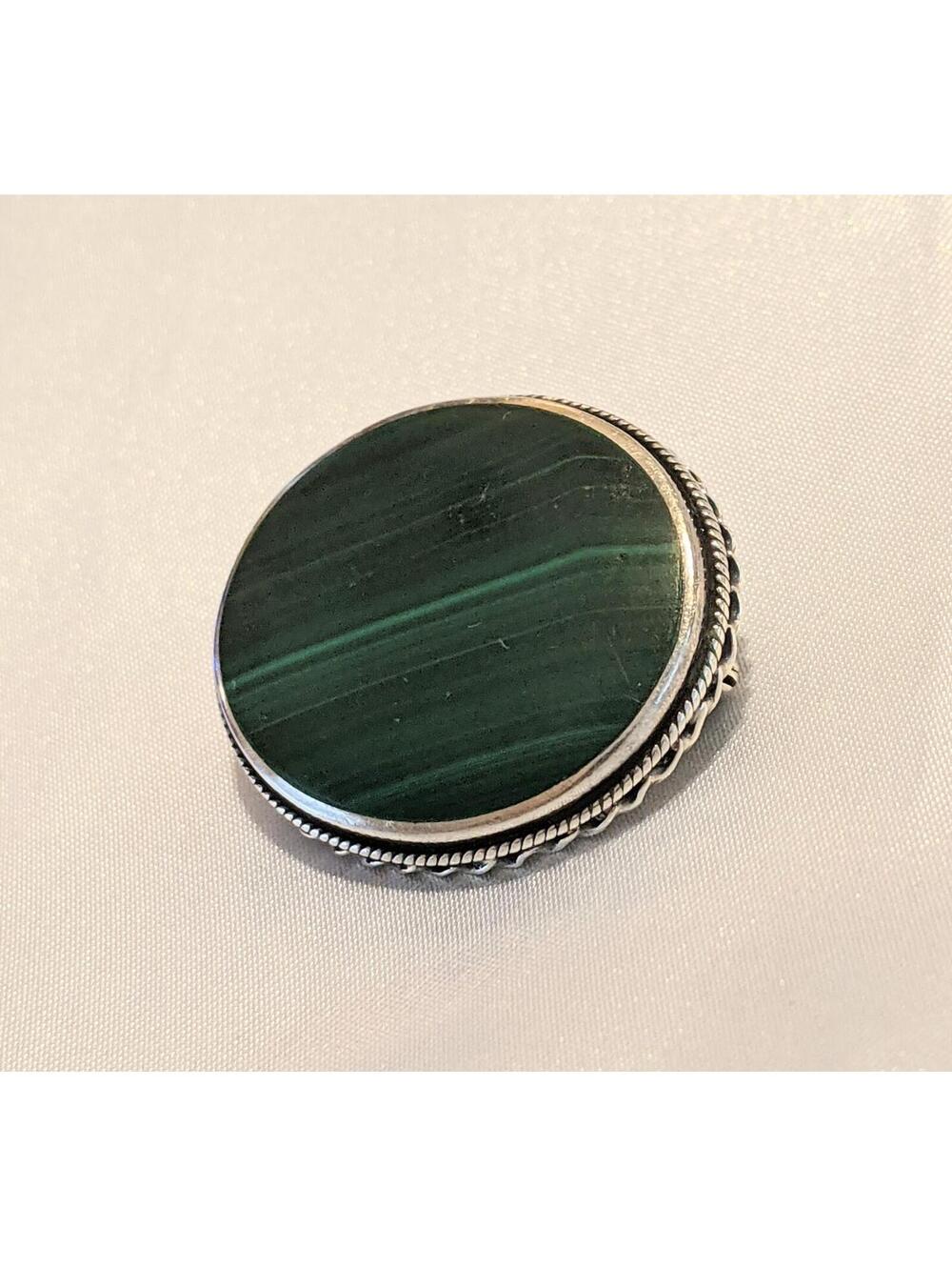 Vintage Natural Malachite Stone Brooch Pin Oval Shaped Sterling Silver 11.25g - Picture 3 of 8
